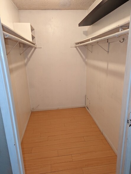 Walk-in closet - 836 N La Jolla Ave
