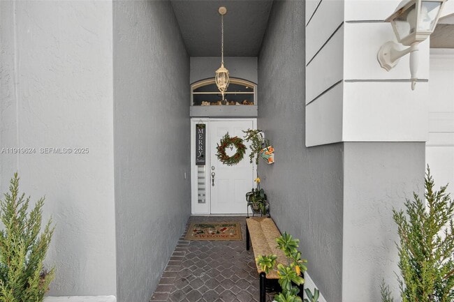 Building Photo - 10101 SW 162nd Ct