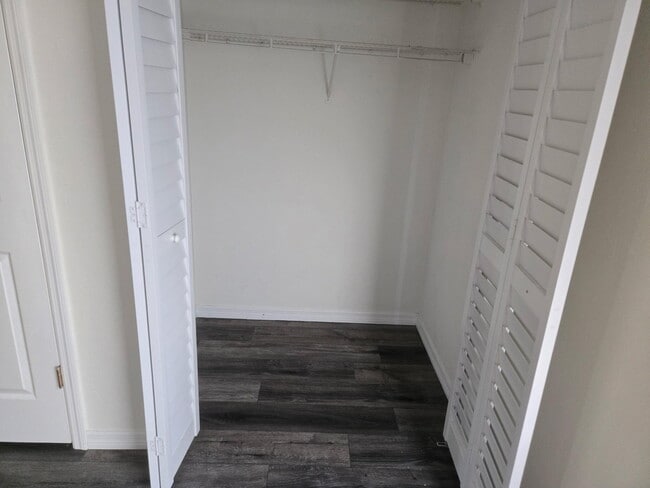 Building Photo - 1231 SW 61st Terrace