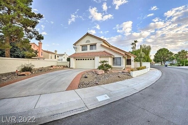 Primary Photo - 371 Placer Creek Ln
