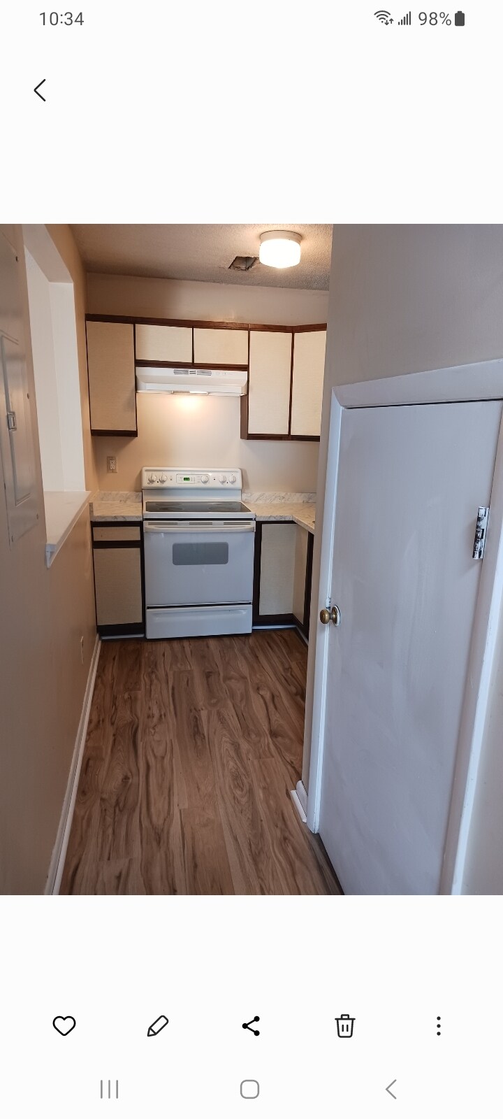 Building Photo - 1346 Bradley Dr