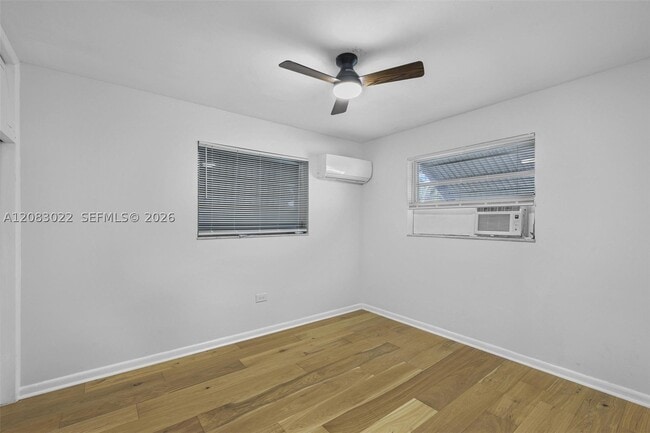 Building Photo - 1103 S F St