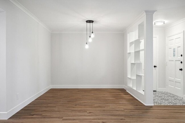 Building Photo - 2315 Triway Ln