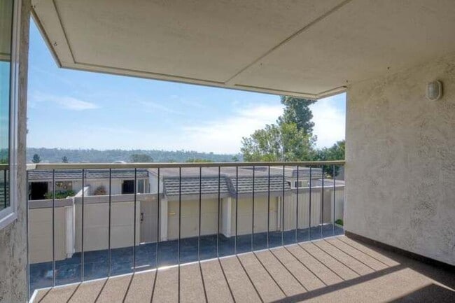 Building Photo - 6318 Caminito Andreta