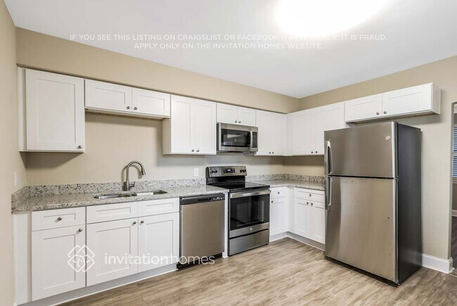 Building Photo - 4535 Emerson Ave S