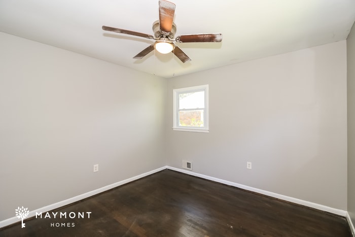 Building Photo - 4451 Greenleaf Cir SW