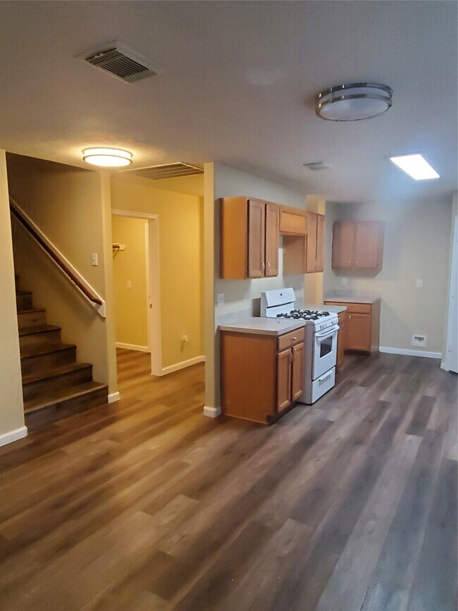 Building Photo - 9342 Canady Park Ln