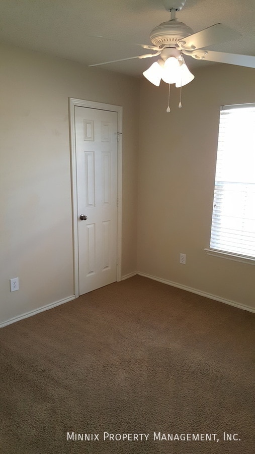 Building Photo - 515 N Kline Ave