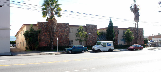Building Photo - Lankershim Plaza Apartments