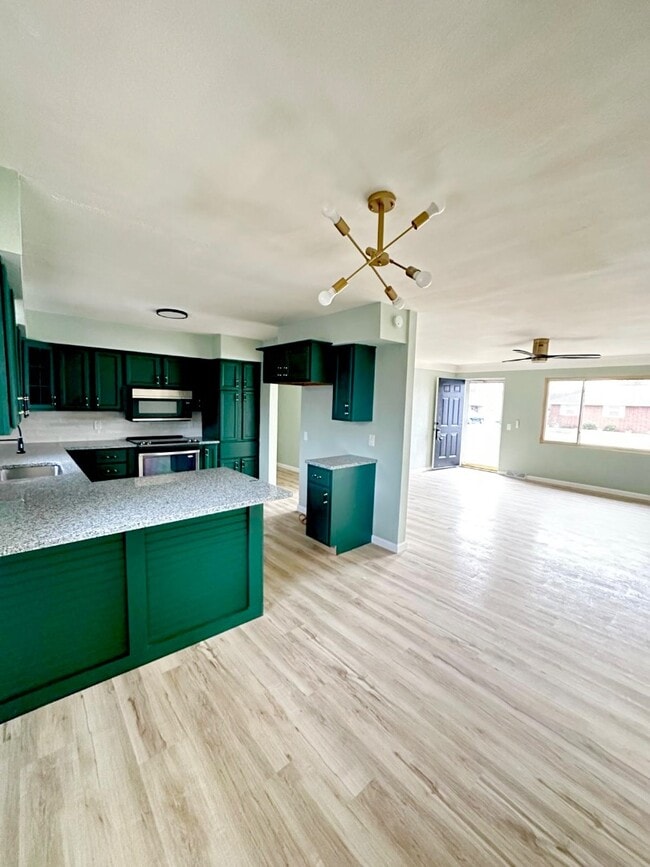 Building Photo - 5216 Bonita Blvd