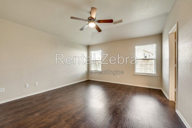 Building Photo - 752 Vista Verde Dr