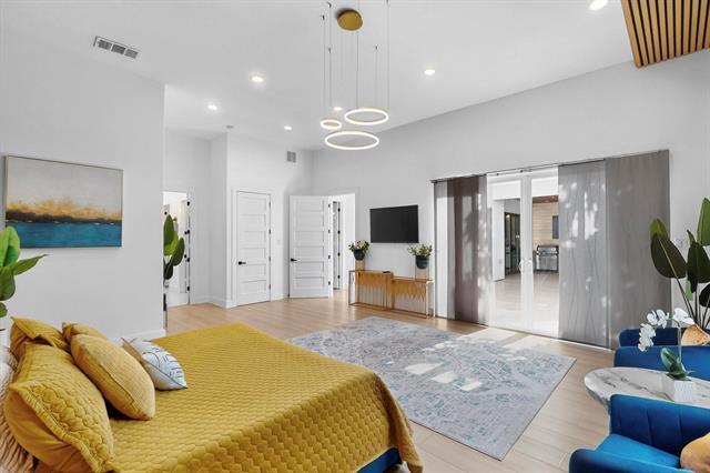 Building Photo - 3946 N Cresthaven Rd