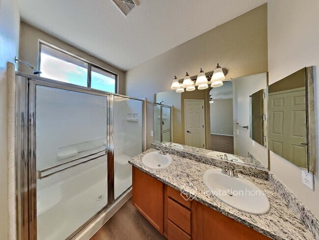 Building Photo - 14554 W Watson Ln