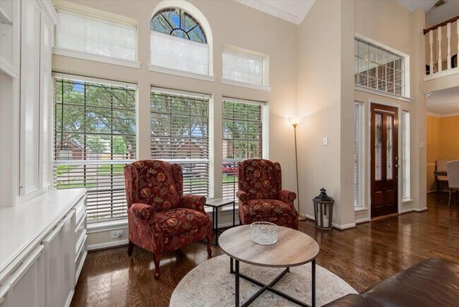 Building Photo - 314 Trailwood Ct
