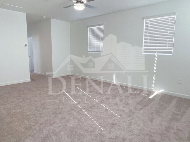 Building Photo - 2760 W Stradling Ave