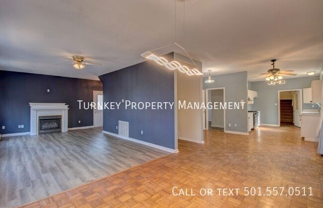 Building Photo - 3 Rocky Top Cove