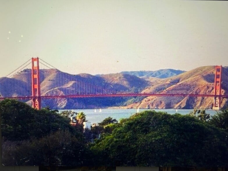 Interior Photo - The Franciscan Apartments - Prime Marina one block from Chestnut