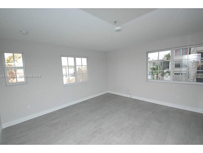 Building Photo - 1321 Pennsylvania Ave