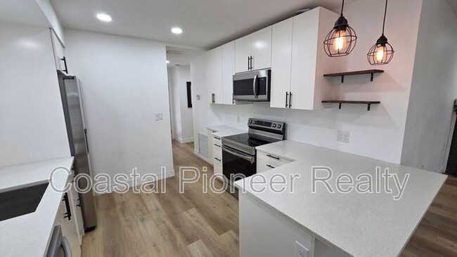 Building Photo - 5420 29th Ave S