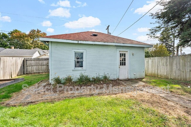 Building Photo - 1202 N Anthony Blvd