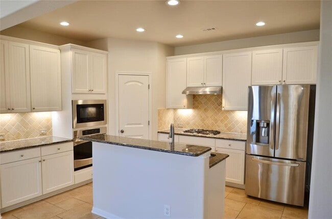 Building Photo - 9617 Solana Vista Loop