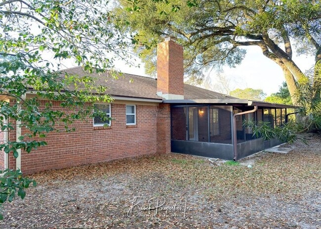 Building Photo - 7865 Apollo Dr