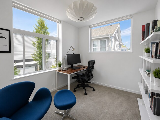 Building Photo - Magnolia Townhome