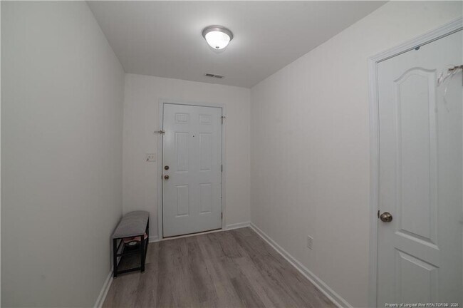 Building Photo - 163 Lumber St