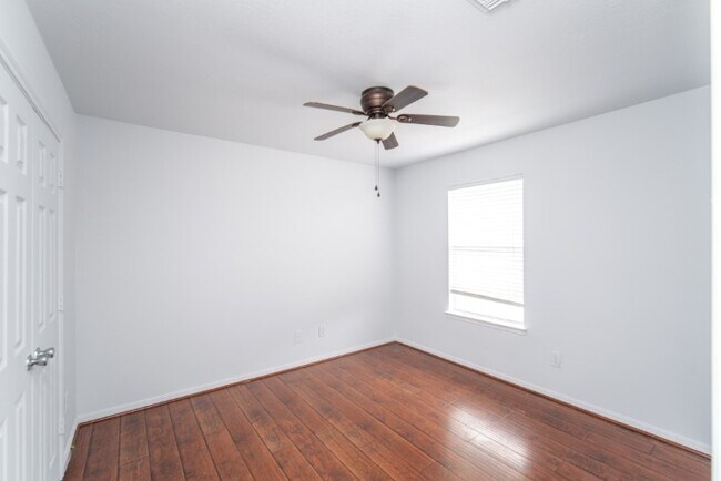 Building Photo - 2322 Cool Springs Ln