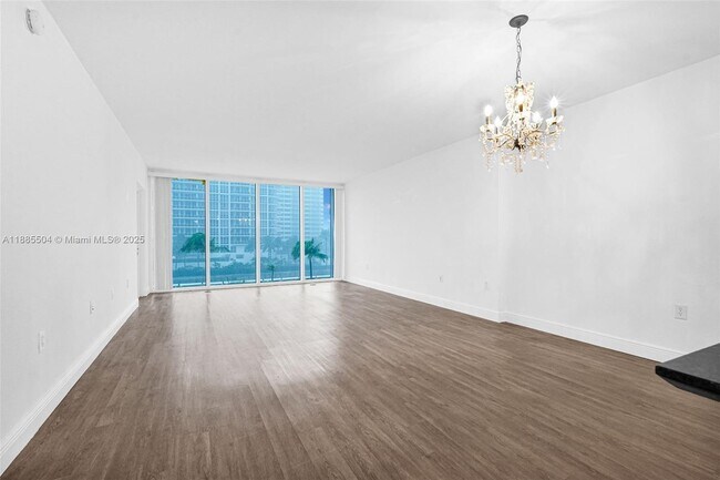 Building Photo - 10275 Collins Ave