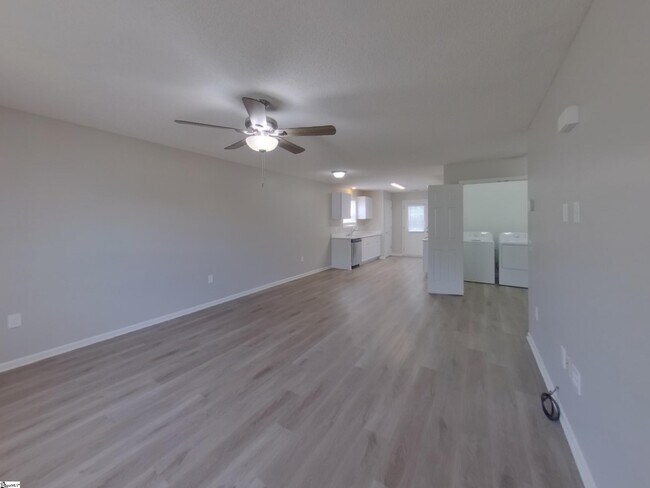 Building Photo - 430 Clark Glen Dr