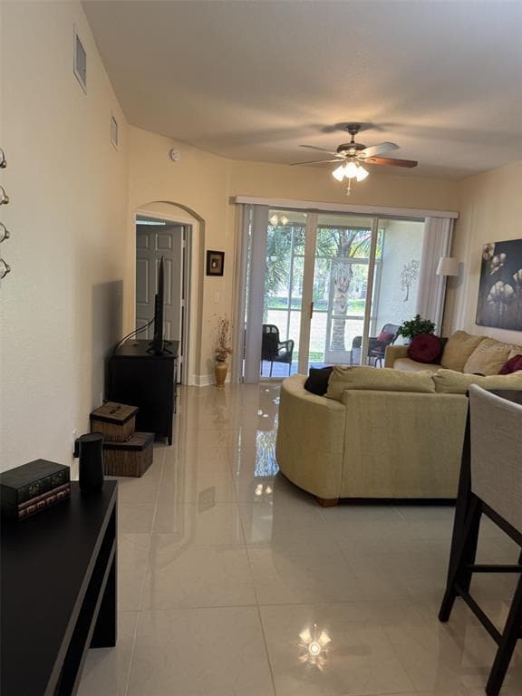 Building Photo - 240 West End Dr