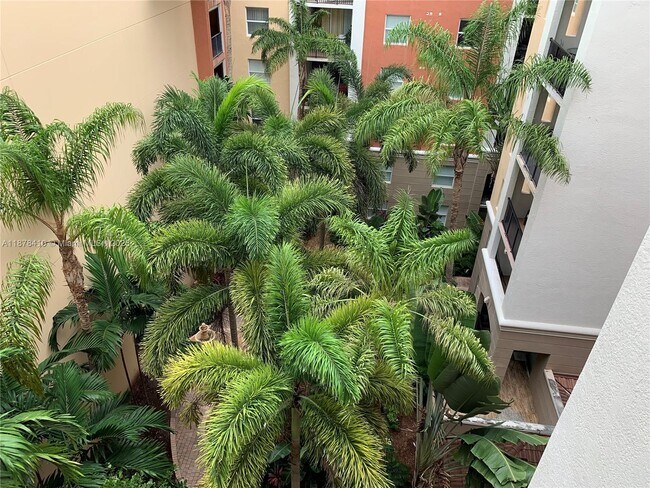 Building Photo - 17150 N Bay Rd