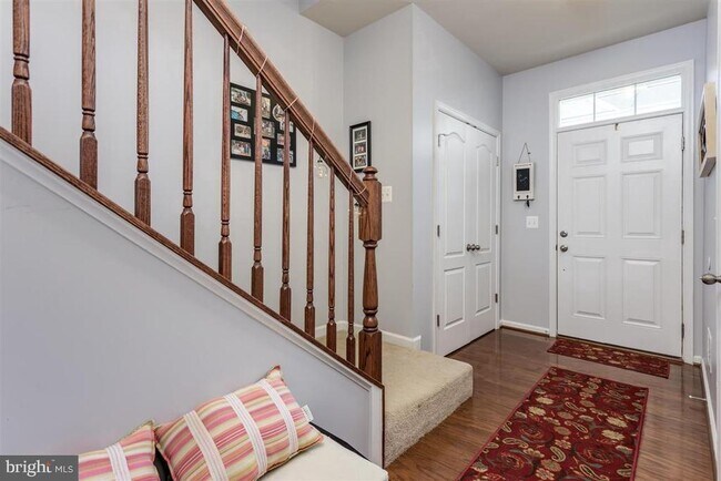 Building Photo - 250 Schramm Lp