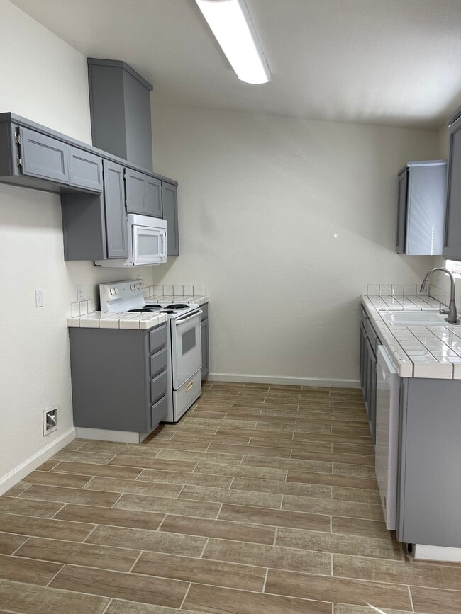 Building Photo - 263 Bothun Rd