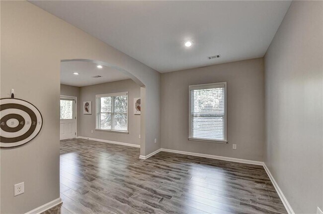 Building Photo - 11653 Parkside Ave