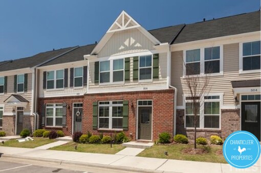 Primary Photo - 506 Berry Chase Way