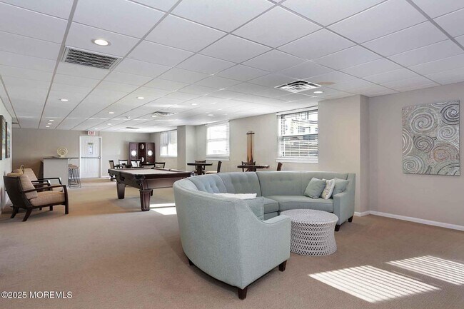 Building Photo - 675 Ocean Ave N