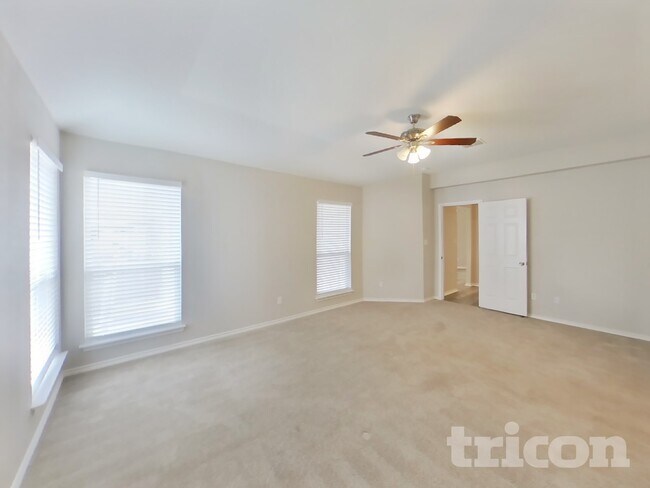 Building Photo - 9039 Thomas York Blvd