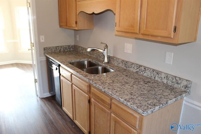 Building Photo - 108 Harpers Hop Ct