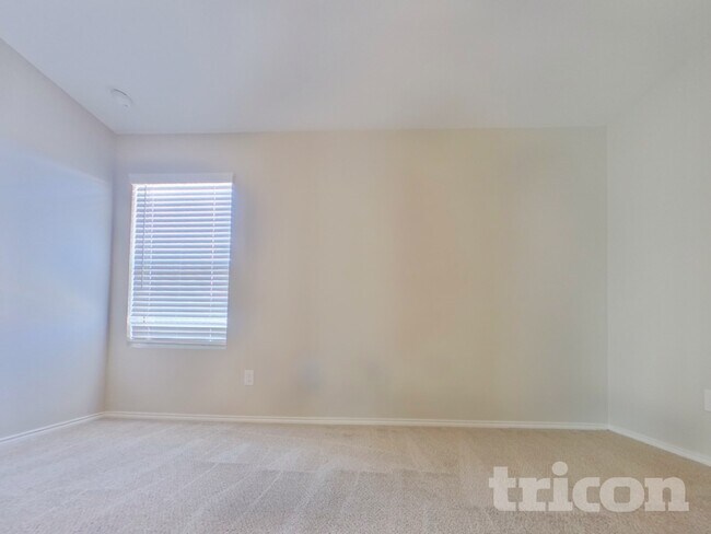 Building Photo - 11827 Mancos Trl