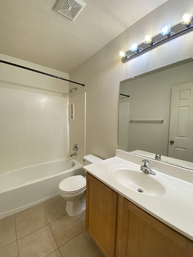 Building Photo - GATED COMMUNITY - 2 Story Townhouse - All BR Upper Level