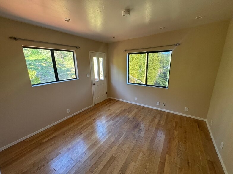 Office - 371 Carrera Dr