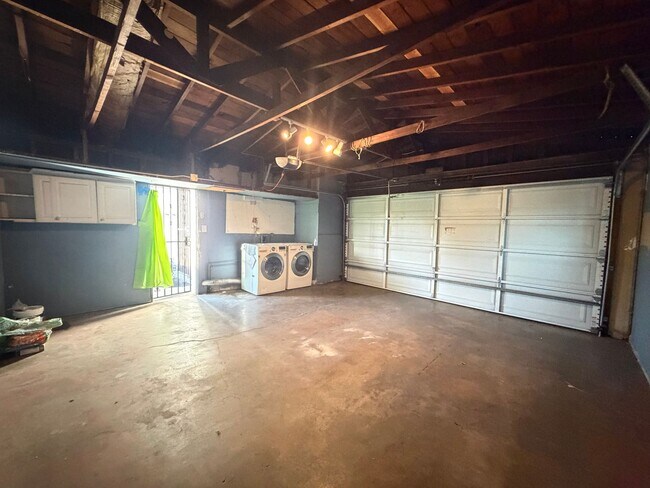 Building Photo - Beautiful & Spacious 3Bedroom / 1.5Bath in West Covina