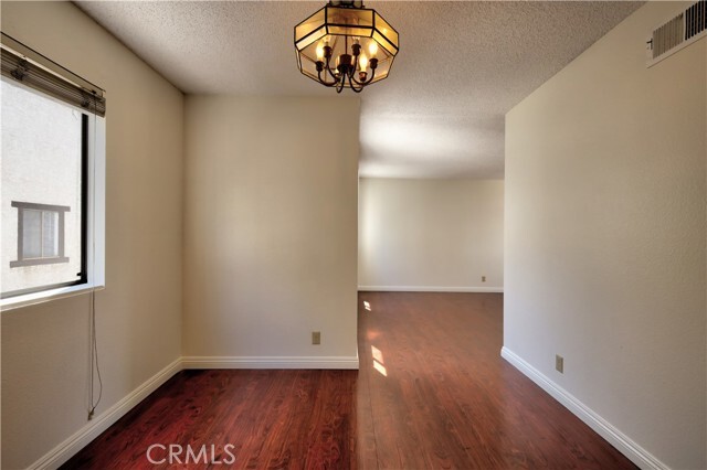 Building Photo - 1290 Elm Ave