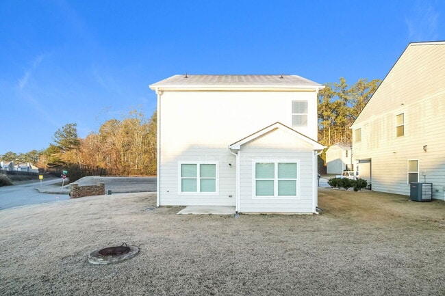 Building Photo - 501 Brady Dr