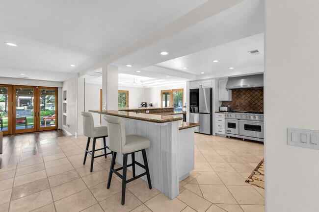 Building Photo - 80980 Vista Bonita Trail