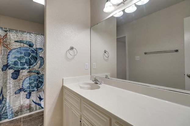 Building Photo - 14905 Dasmarinas Dr