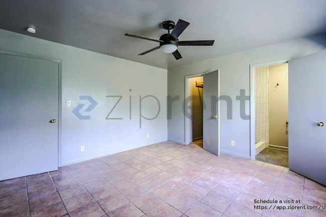 Building Photo - 7515 Carl Rd Ext