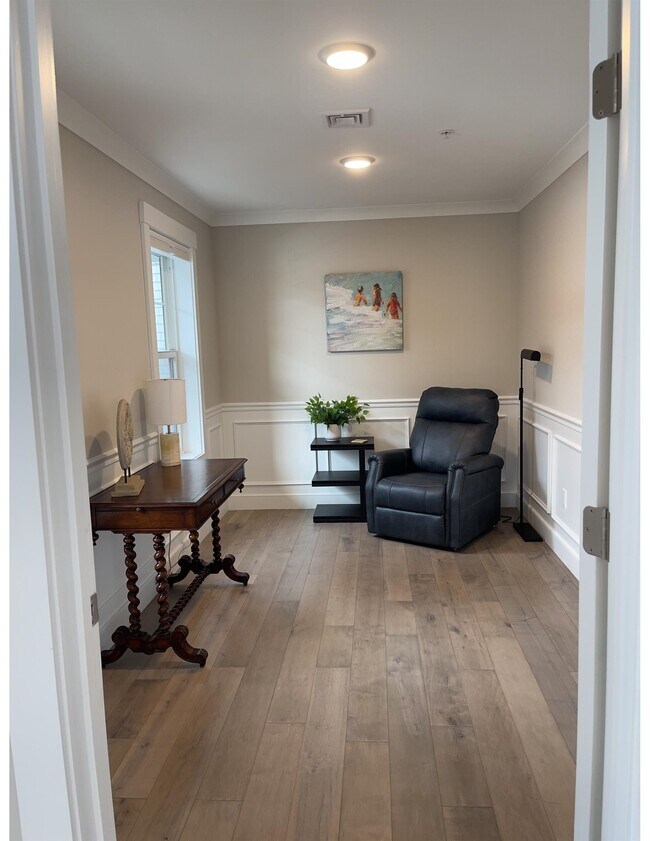 Building Photo - 2075 Lafayette Rd